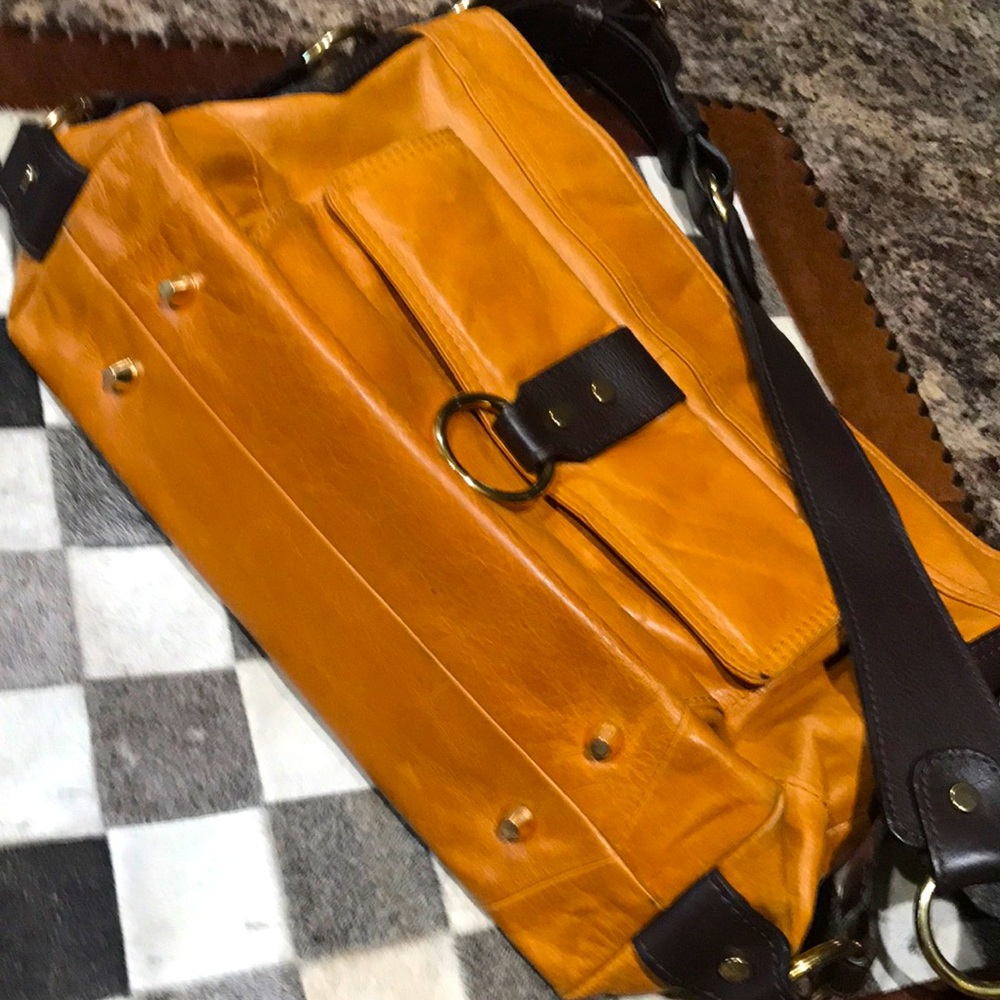 Leather shoulder strap bag